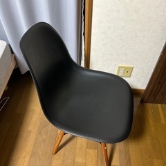 椅子、机、萩原ウォールラックの画像