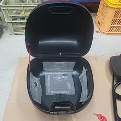 リアボックス　アドレス125DT11Aの画像