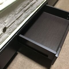 シングルベッド（レール式引き出し４個付き）の画像