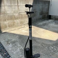 中古電動自転車（付属品付き）の画像