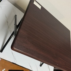 折りたたみテーブルの画像