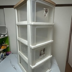 プラスチック収納ケースの画像