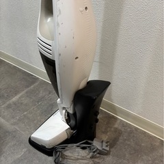 【無料】Electrolux エルゴラピード スティック型掃除機（中古・使用感あり）の画像