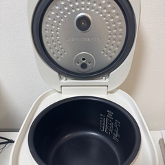 2025年2月購入　保証期限内　炊飯器の画像