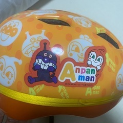 アンパンマンヘルメットの画像