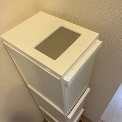 ゴミ箱の画像