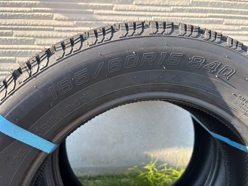  新品４本セット　NANKANG AW-1 スタッドレスタイヤ 185/60R15 84Q