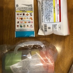 西松屋　コップ　おもちゃ　
などの画像