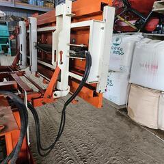 今なら苗分割リフター付き　全自動ビート移植機　サークル　CAP-WA　施肥タンク　ダブルタイヤ　苗箱台油圧スライド付き　苗箱１６０個の画像
