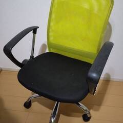 【1脚200円】椅子4脚セットお譲りします（引き取り限定）の画像