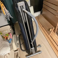 折りたたみパイプベッド
の画像