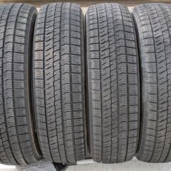 美品２０２３年ブリヂストン冬タイヤ工賃込み１５５／６５Ｒ１４　４本セット②の画像