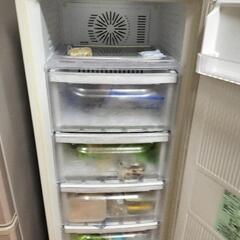 三菱冷凍庫の画像