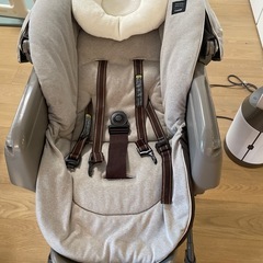 コンビ　ネムリラ電動ハイローチェアの画像