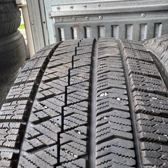 極上タイヤ　BRIDGESTONE ブリヂストン　ブリジストン　VRX2 205/55R16 スタッドレス　タイヤ　2022年製　16インチの画像