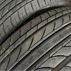 バリ溝4本　215/35R19  ナンカン　NS-20の画像