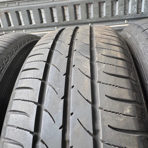 バリ山　TOYO NANOENERGY 3 185/60R15 夏タイヤ　2020年製　15インチ