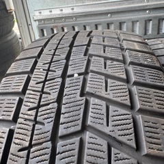 バリ山　YOKOHAMA IG60 215/45R17 スタッドレス　タイヤ　2019年製　17インチ　の画像