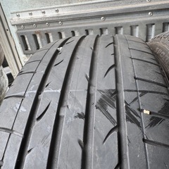 バリ山　BRIDGESTONE ブリヂストン　ブリジストン　DUELER H/P 205/55R17 夏タイヤ　2020年製　17インチの画像