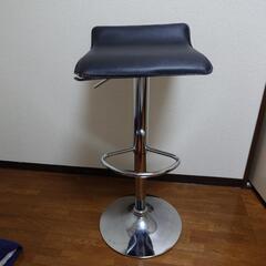 戸田　高さ調整可能チェアの画像