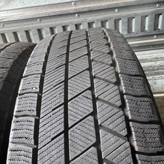BRIDGESTONE ブリヂストン　ブリジストン　VRX3 195/65R15 スタッドレス　タイヤ　2021年製　15インチの画像