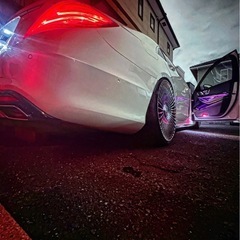W222 ダブルサンルーフ　22インチ鍛造アルミホイール　　コーディング多数　ショーファーの画像