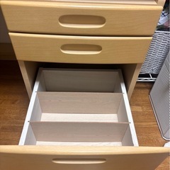 ニトリ　学習机（セット本棚あり）の画像