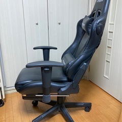  スピーカー付ゲーミングチェアの画像