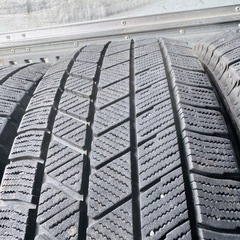 バリ山　BRIDGESTONE ブリヂストン　ブリジストン　VRX3 195/65R15 スタッドレス　タイヤ　2021年製　15インチの画像