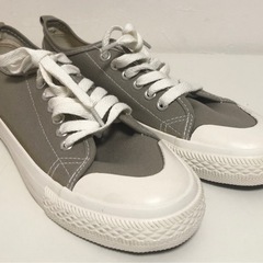 【中古品】WORKMAN ワークマン キャンバスシューズ 23.5EEE 抗菌防臭機能付き カーキ レディース スニーカーの画像