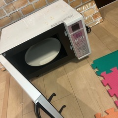 🎀SHARP🎀✨シャープ✨❤️電子レンジ❤️❄️状態良し❣️の美品❄️🩷ホワイト/ピンク🩷の画像