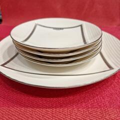 食器　5枚セットの画像