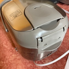 GYP0825 象印　NP-HD10 炊飯器　豪熱沸とうIH 炊飯ジャー5.5合の画像