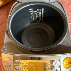 GYP0825 象印　NP-HD10 炊飯器　豪熱沸とうIH 炊飯ジャー5.5合の画像