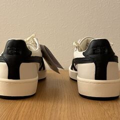 【新品】Onitsuka Tiger GSM SD 28.5 Cream/Blackの画像
