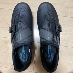 Oakley サングラス + SHIMANO RC3シューズ + 105 ペダルの画像
