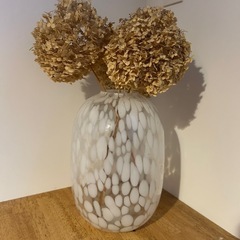 大きめの花瓶の画像