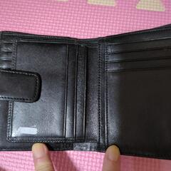 火曜日限定Roberta二つ折り財布の画像