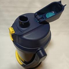 THERMOS 水筒（2.0L）の画像
