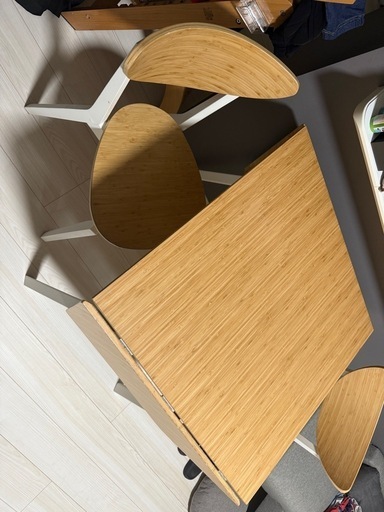 【値段交渉可能】IKEAダイニングテーブル2人用(専用イス付き)