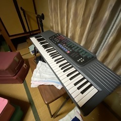 電子ピアノと椅子　動作確認済み　　おまけタオル5枚ほどの画像
