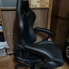 Dowix ゲーミングチェアの画像