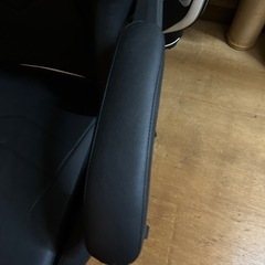 Dowix ゲーミングチェアの画像