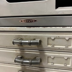 コクヨレトロスチール製　事務棚　書類伝票入れ　２つセットの画像
