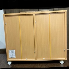 キャスター付き棚の画像