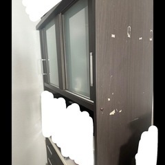 食器棚の画像