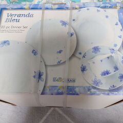 新品箱入り【ディナーセット20pc】の画像
