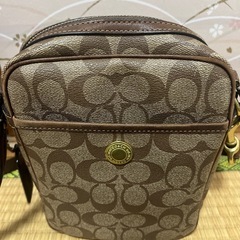 coachショルダーバックの画像