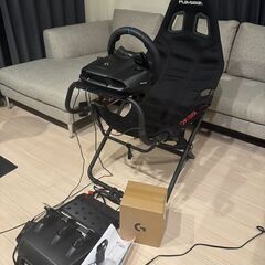 Logicool G ハンコン G923d＋Playseat＋シフター未使用のセットの画像