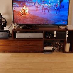 伸縮できるテレビボードの画像